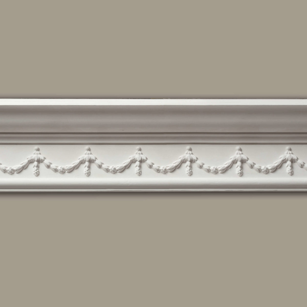 CN15-Small-Swag-and-Drop-Cornice