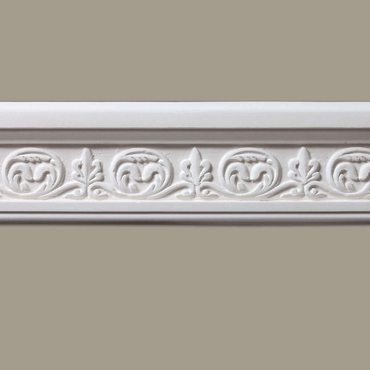 DR29-Fleur-de-Lis-Dado-Rail